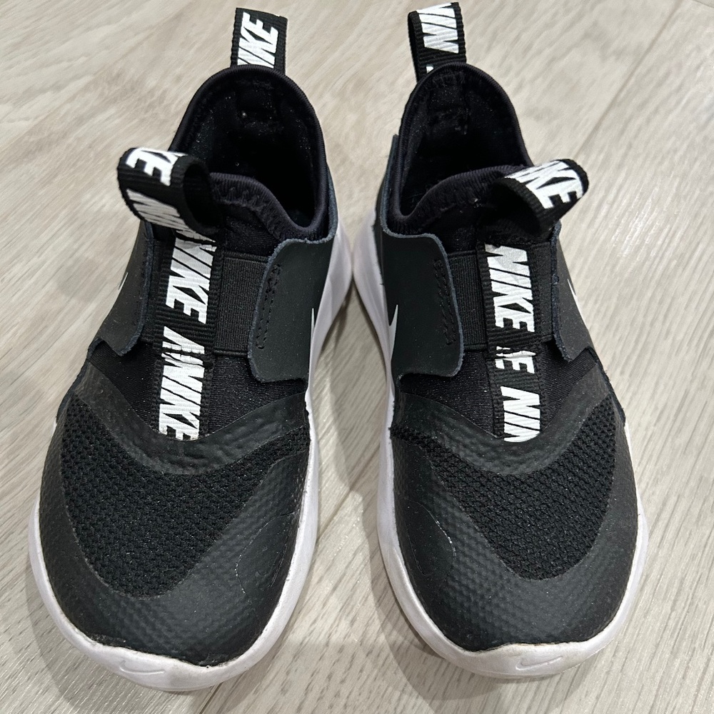 Nike toddler shoes